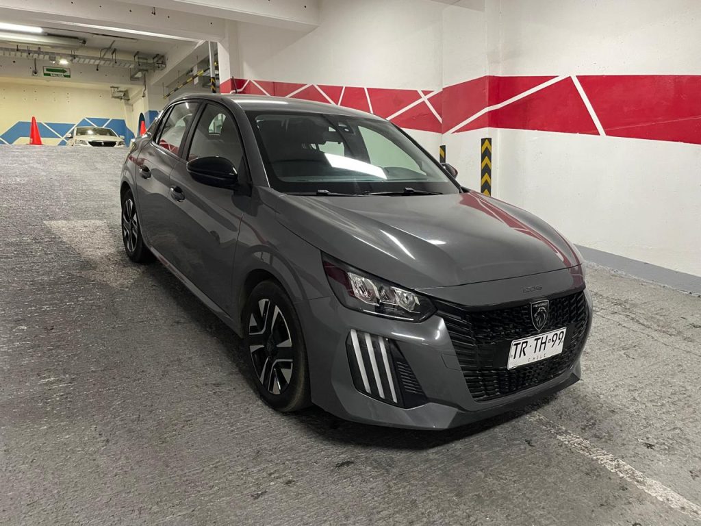 Peugeot 208 MCA 1.2 Active MT — foto 8