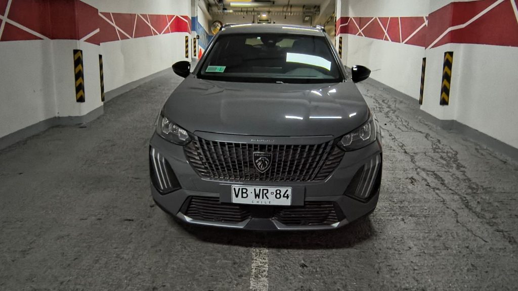 Peugeot 2008 Allure PureTech 1.2 MT